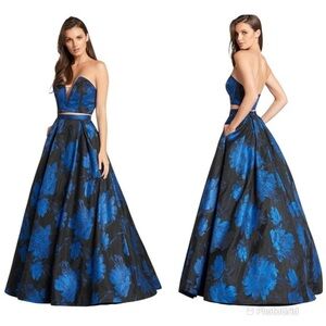 ▶️ Ellie Wilde◀️ Royal Blue Black Ball Gown Dress Strapless 2 piece set. Size 4